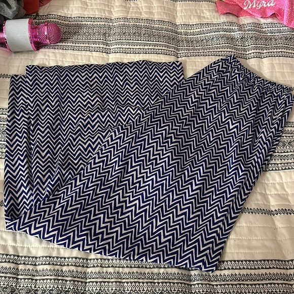 Zac & Rachel Blue & White Chevron Print Wide Leg Pull on Pants - Picture 4 of 6
